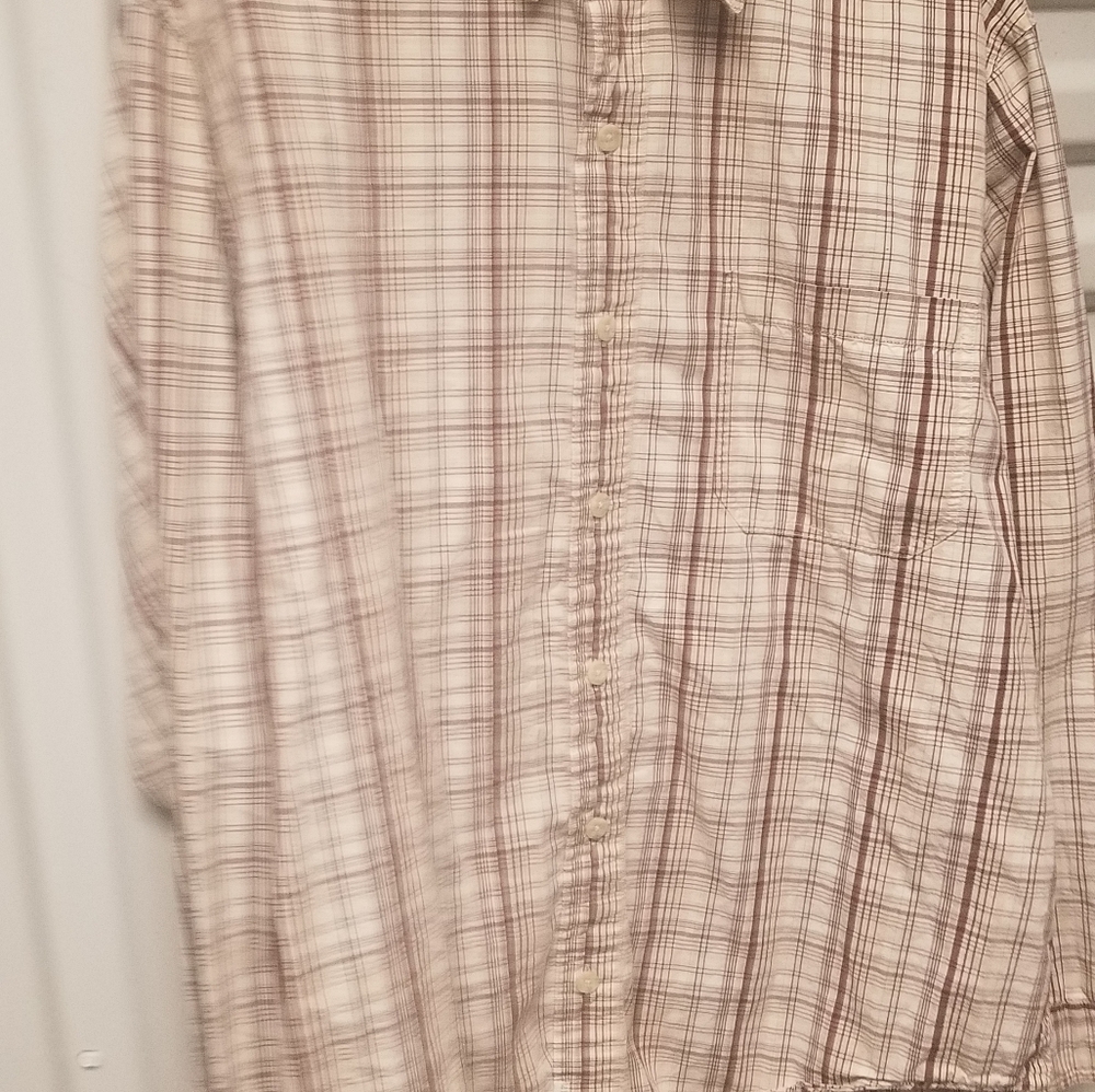 Men's long sleeve button down shirt